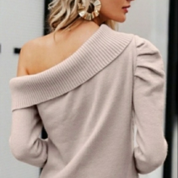❗SOLD❗Cable Knit One Shoulder Sweater - Picture 12 of 13